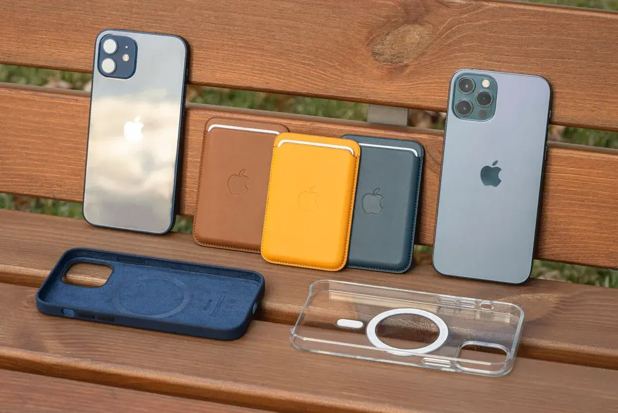 A phone wallet that really works: grip, shielding, and a stand that keeps cards safe and handy