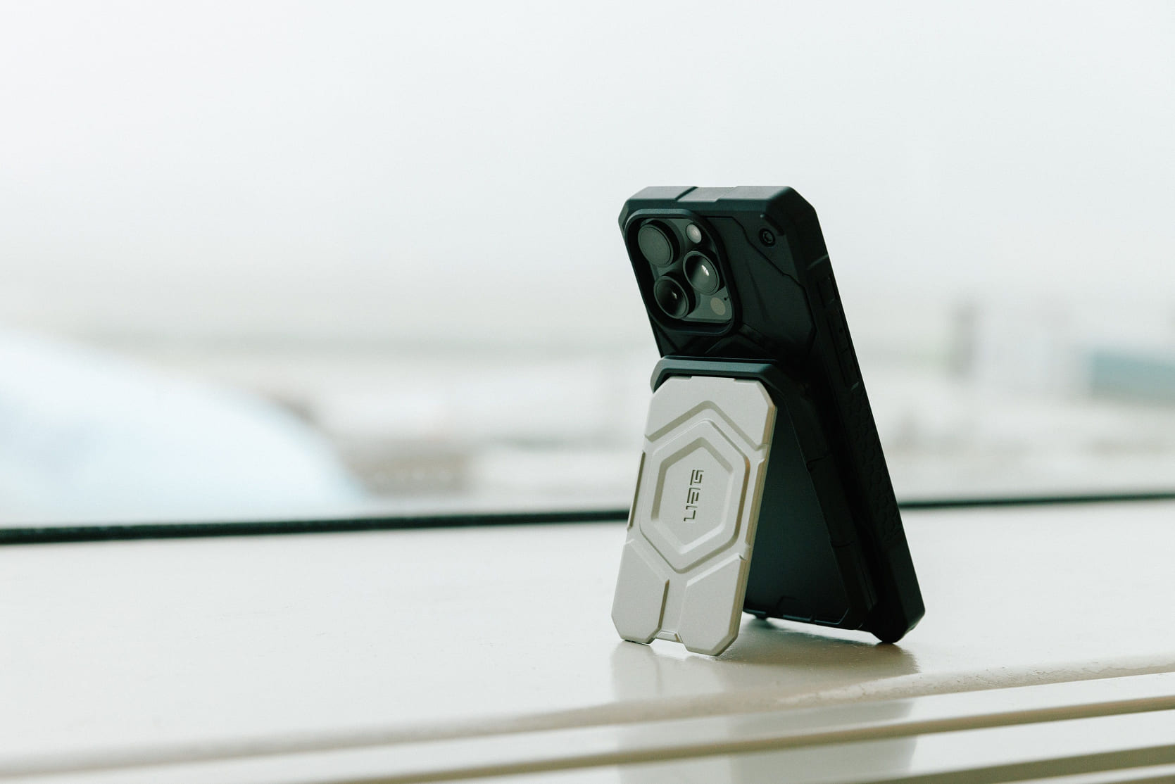 Lighter pockets, calmer days: the magnetic wallet setup that streamlines your carry